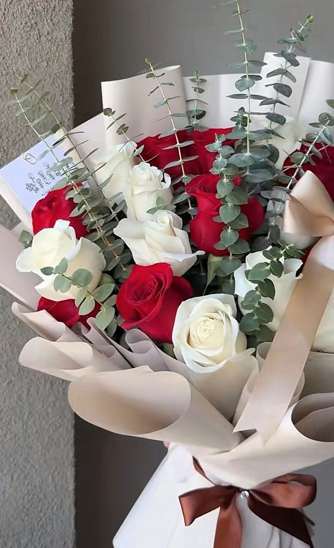 25 roses MIX BOUQUET